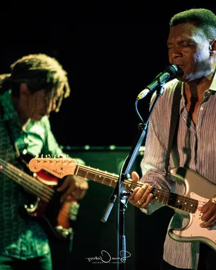 Robert Cray Band Lexington